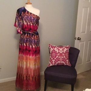 Maxi one shoulder